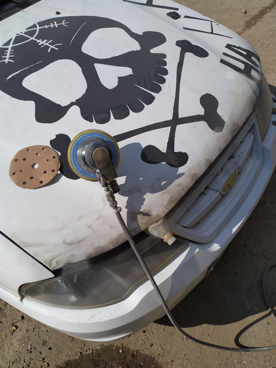 Регулятор давления топлива пежо 308 где находится - 89 фото