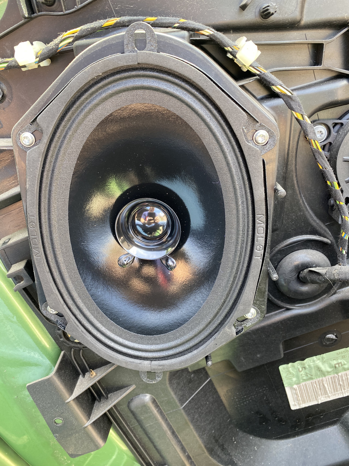 Speaker 5. Динамики Форд Фиеста mk5. Динамики Fiesta 5. Ford Fiesta 5 динамики. Урал молот v2 динамики.