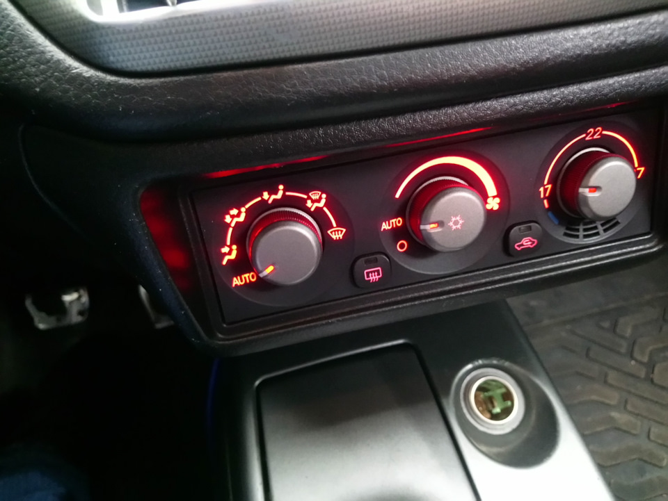 Подсветка климата - Mitsubishi Lancer, 2.0 л., 2006 года на. Лампы подсветки управления печкой Lancer 9. Подсветка Лансер 9. Мицубиси Лансер 10 панель управления печкой.
