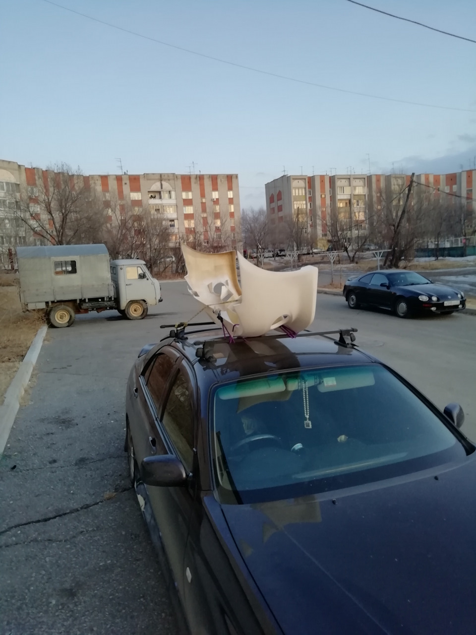 Уплотнитель на панель — Renault Duster (1G), 1,6 л, 2014 года | своими ...