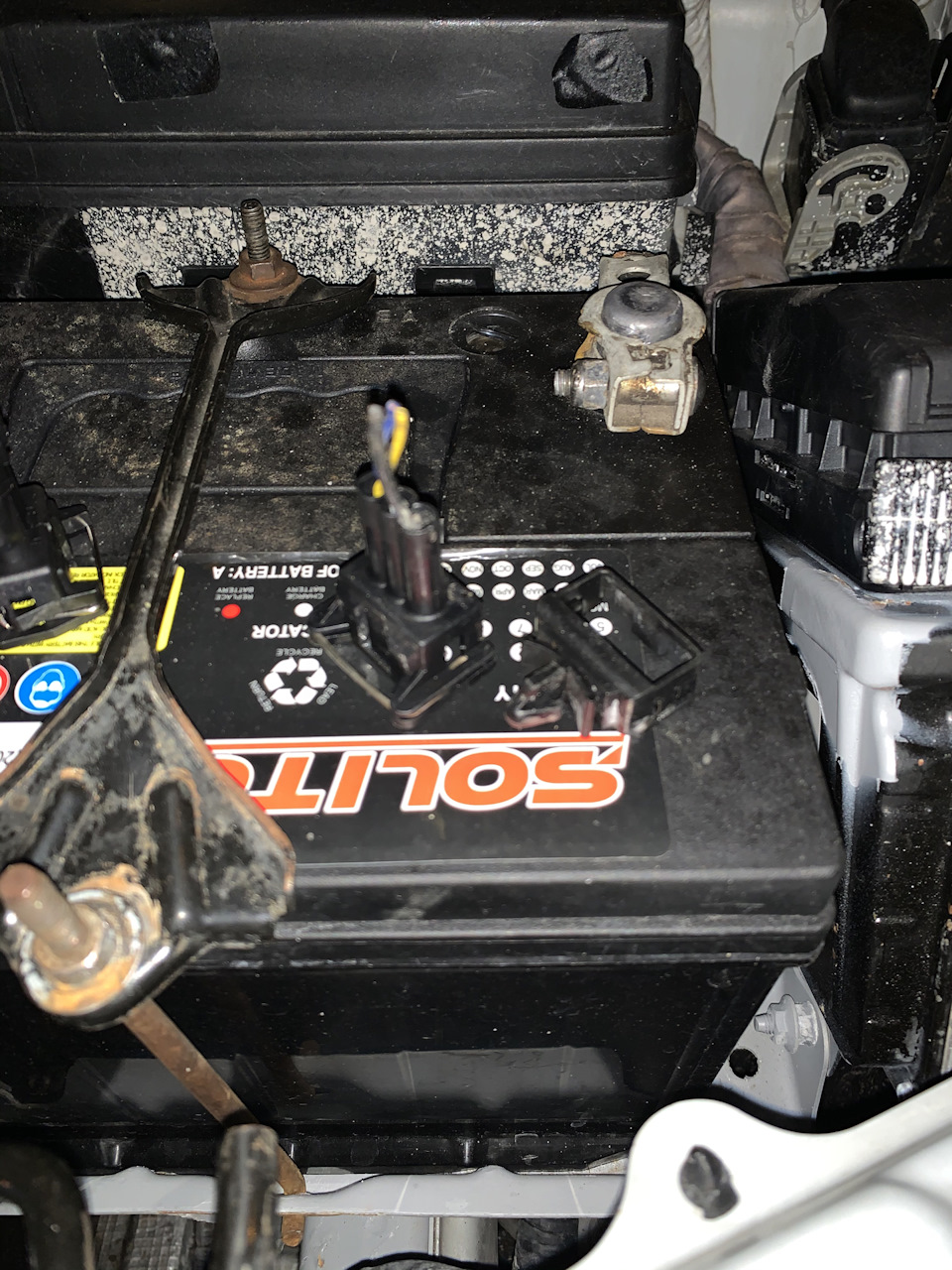 Замена фишки датчика коленвала — Chevrolet Lacetti 5D, 1,6 л, 2007 года ...