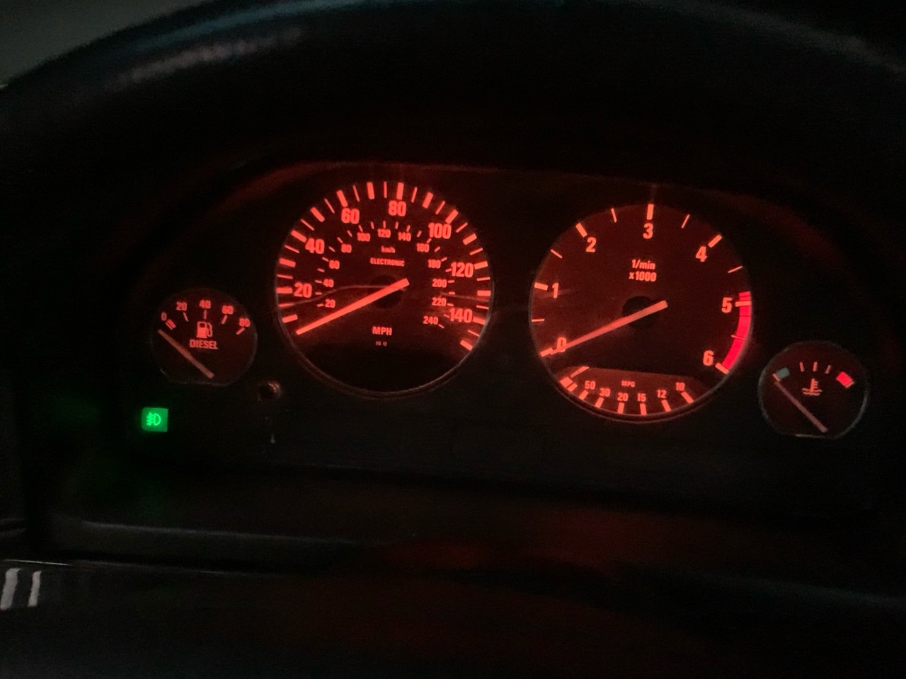 Приборка в милях, + кольца в приборку — BMW 5 series (E34), 2,5 л, 1994 ...