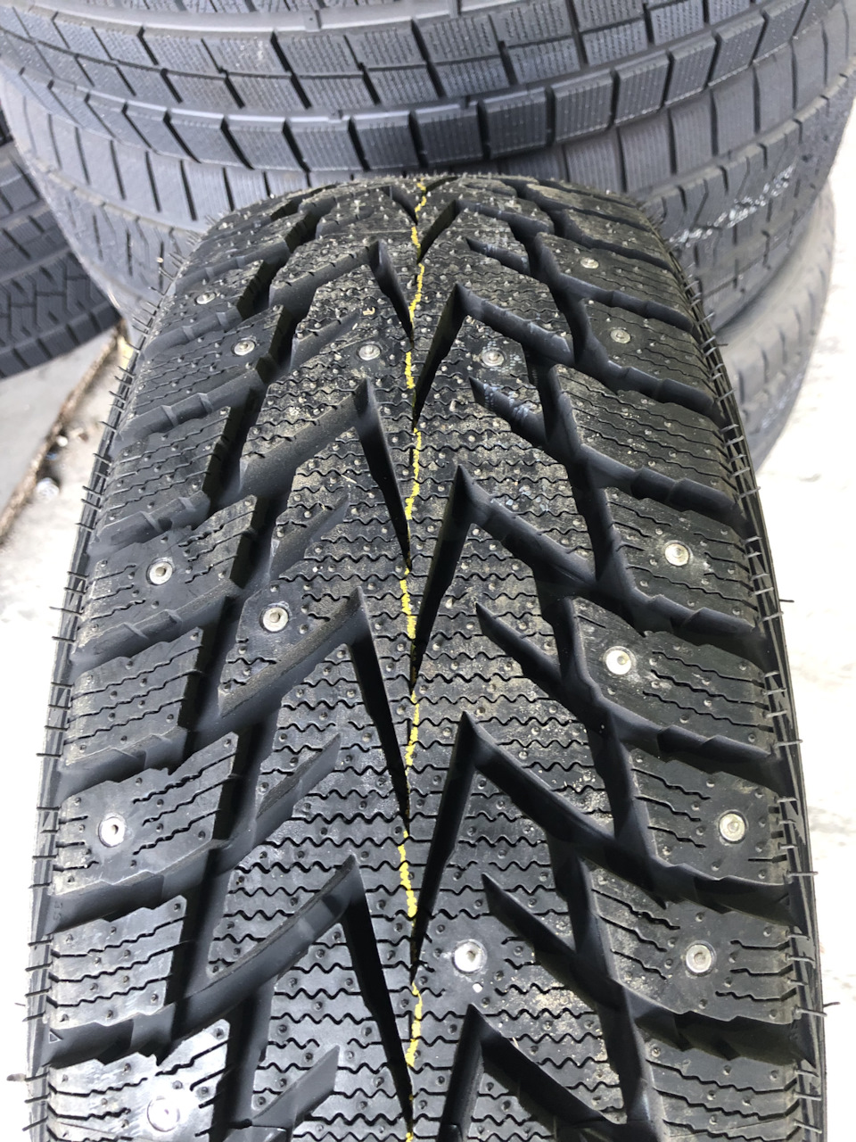 Автомобильная шина nexen winguard winspike ws62 265/65 r17 116t зимняя шипованная. Winguard winspike ws62. 235/60/18 107t nexen winguard winspike ws62 suv. Автошина nexen 225/65 r17 106t winguard winspike ws62 suv ш. Winguard winspike ws62 suv.