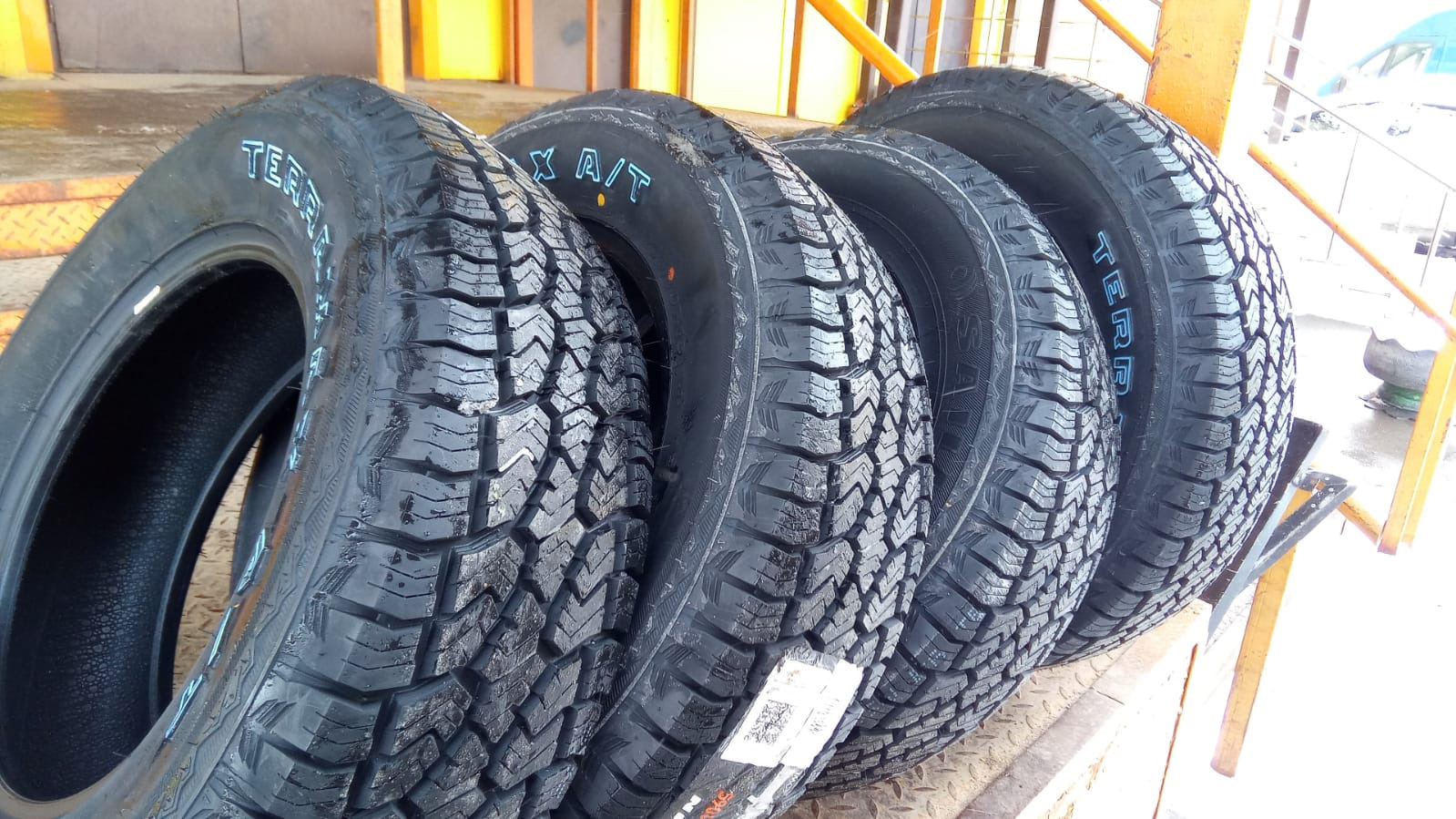 Честный отзыв на китайскую резину.Шины Sailun TerraMax A/T 235/70 R16 ...