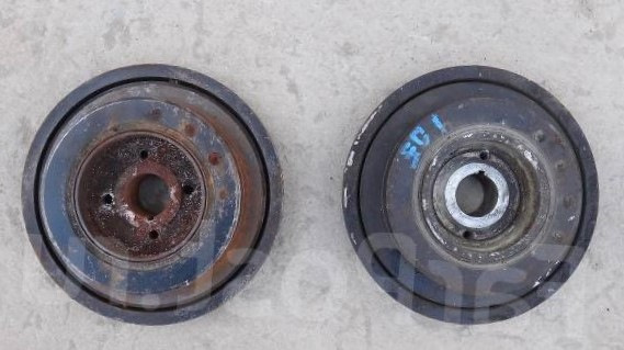 Биение шкива коленвала, замена подшипника натяжителя и приводного ремня ...