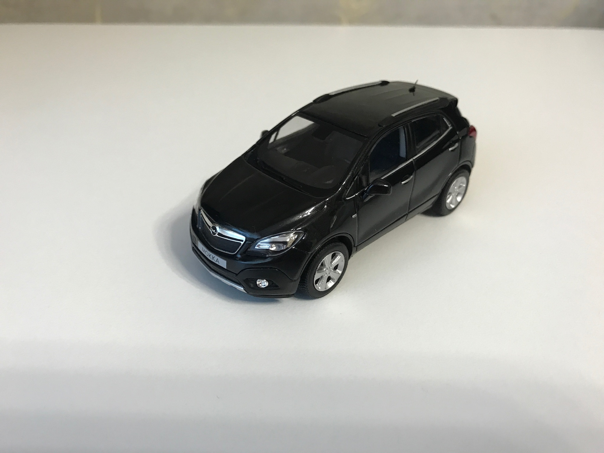 Модель 1:43 Opel Mokka (подарочек) — Opel Mokka, 1,8 л, 2014 года | другое  | DRIVE2