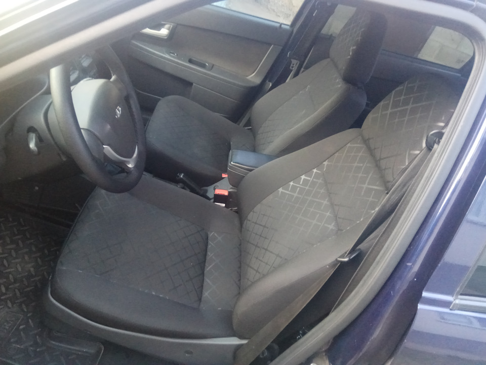 Обивки сидений — Lada Приора хэтчбек, 1,6 л, 2012 года | тюнинг | DRIVE2