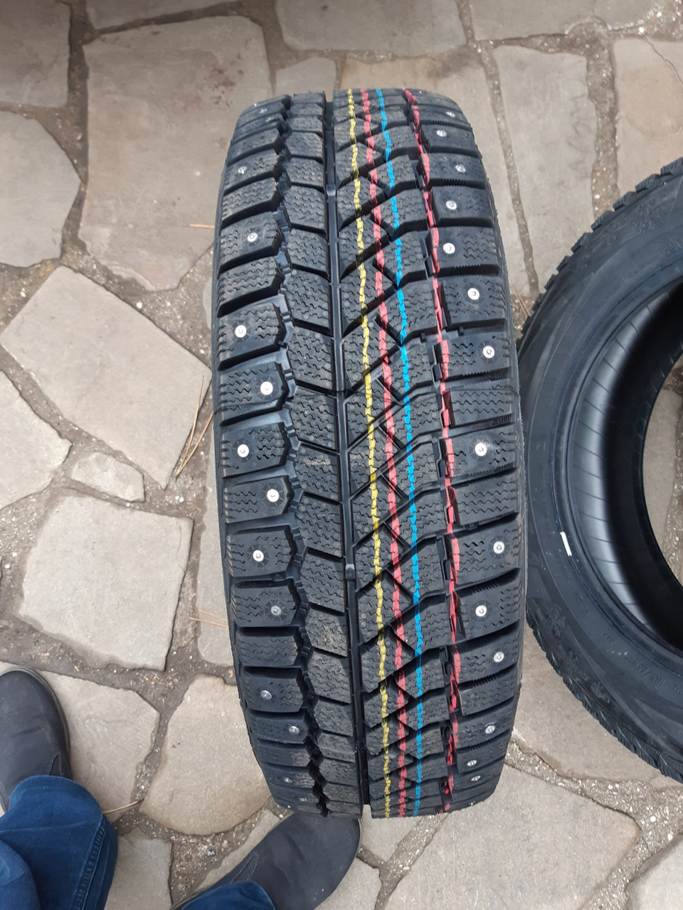 Viatti brina nordico v 522. Виатти 185 65 15. Резина Виатти зима р14. Viatti 185/65 r15 v-522.