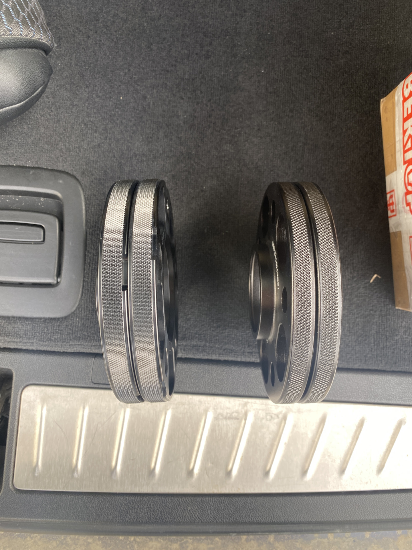 Установка проставок на колеса vector. — BMW 5 series (G30), 2 л, 2018 ...