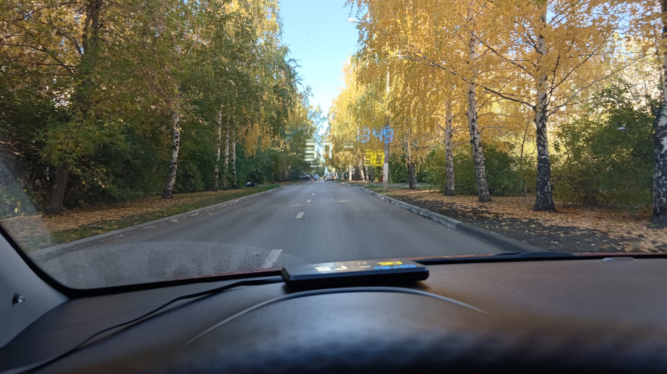 Проекция скорости на стекло. — Hyundai Solaris (2G), 1,6 л, 2018 года ...