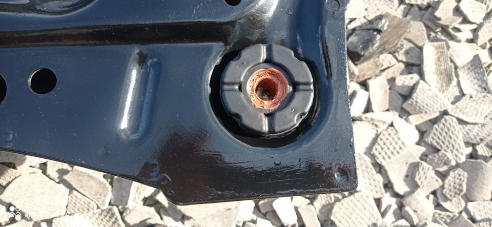 Убираем закладные, замена втулок стабилизатора.И вопрос, а надо ли ...