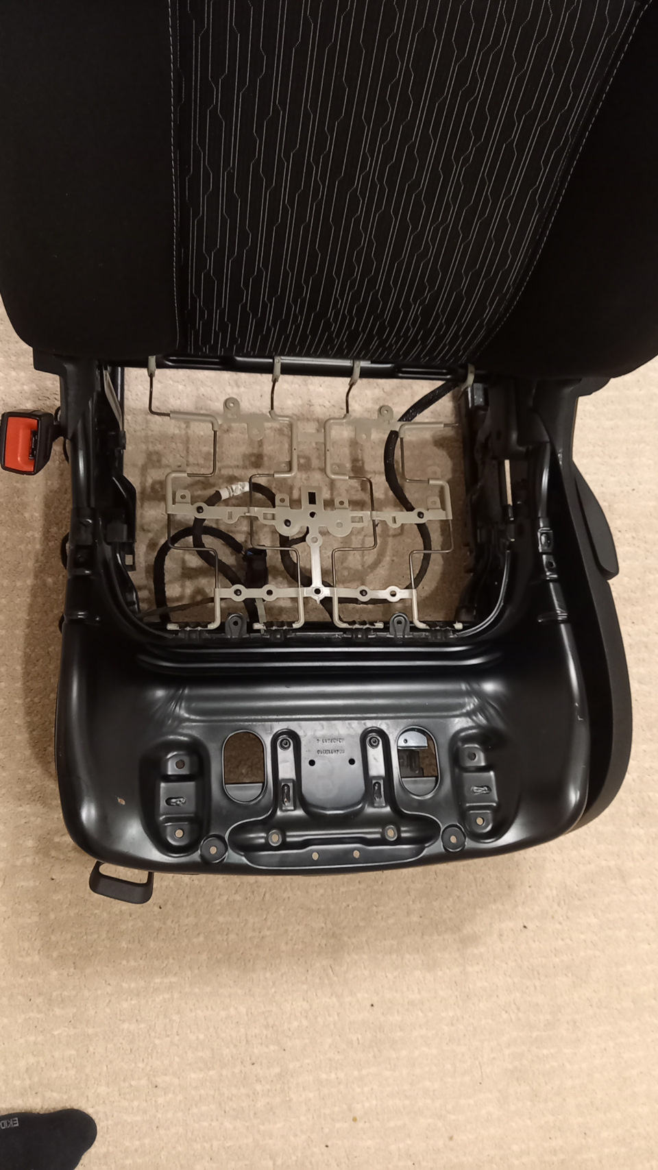 Замена мата обогрева 5 точки водителя — Opel Astra J, 1,6 л, 2014 года ...