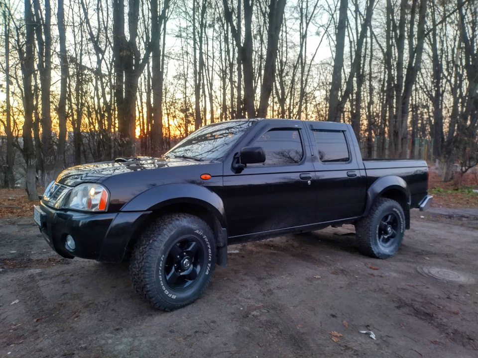 Покраска кузова Раптором. — Nissan NP300, 2,5 л, 2008 года | кузовной ...