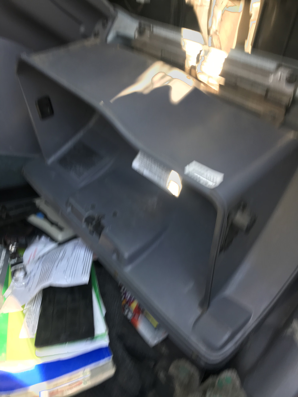 #6 Замена салонного фильтра — Hyundai Accent (2G), 1,5 л., 2010 года ...