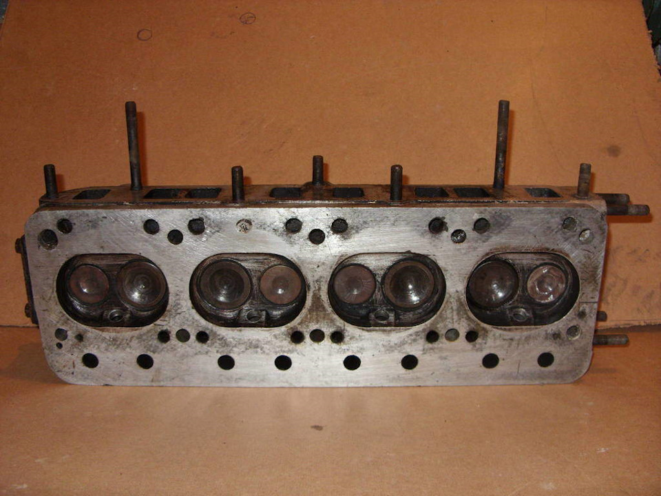 6 — GAZ 21