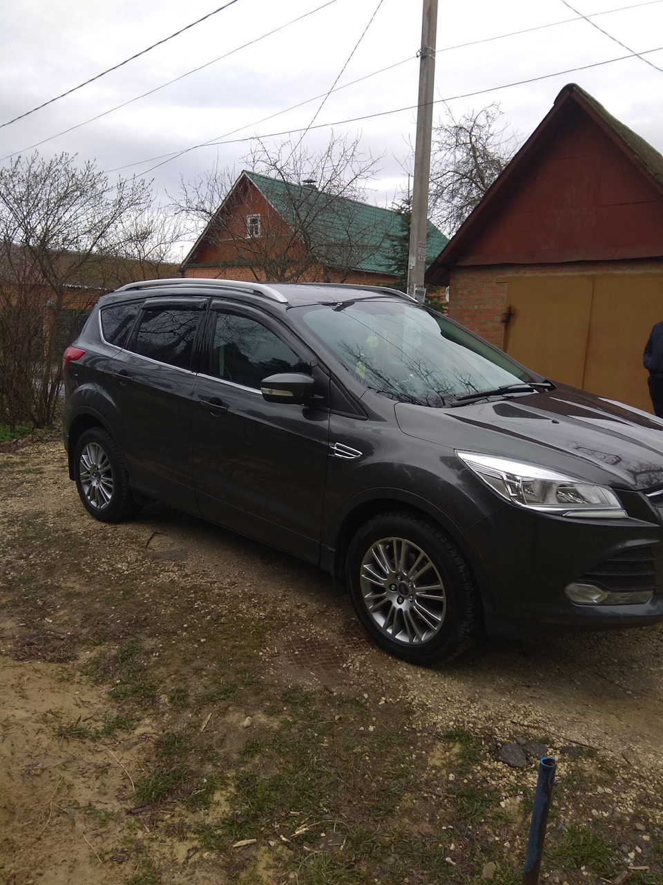Установка рейлингов — Ford Kuga (2G), 2,5 л, 2016 года | стайлинг | DRIVE2