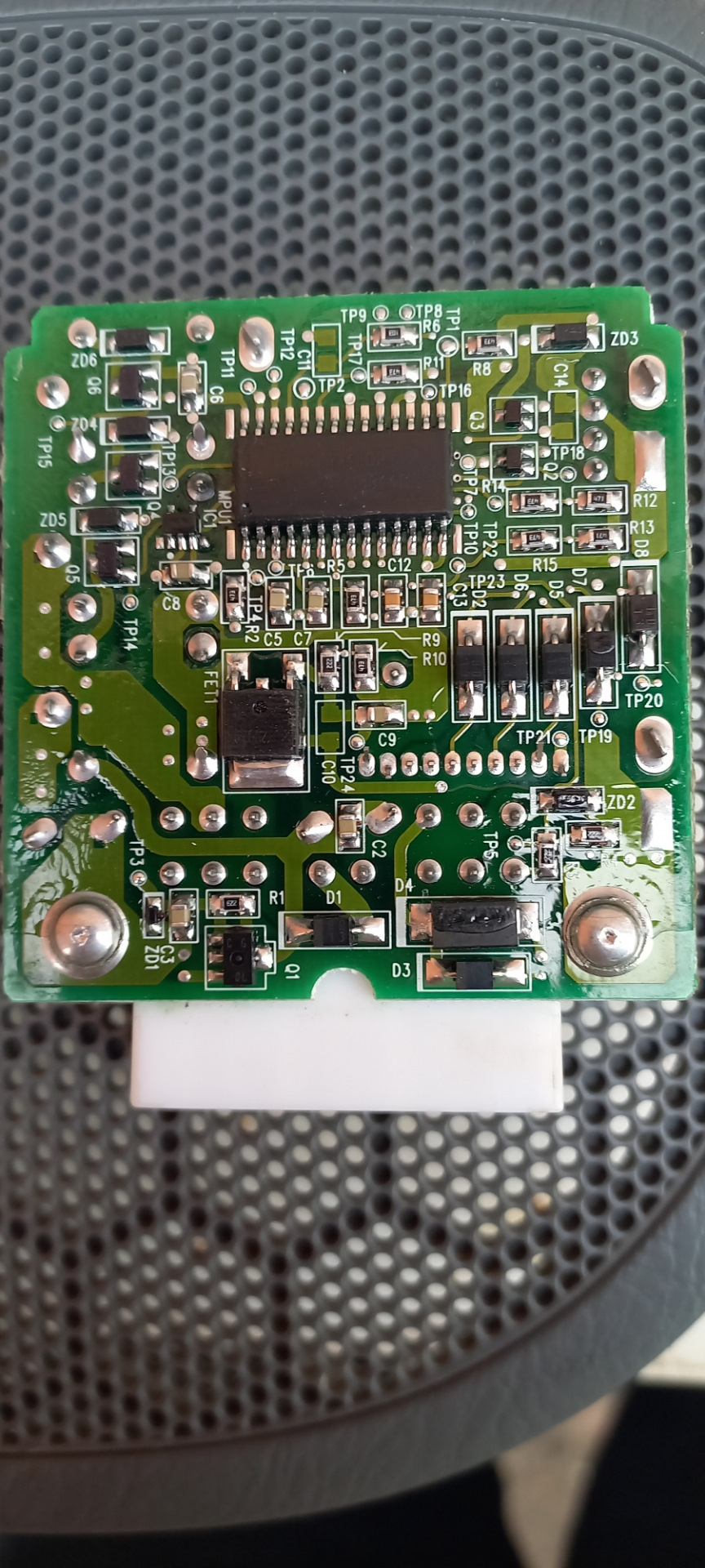 Общий вид платы блока комфорта — Honda CR-V (RD1/RD2)