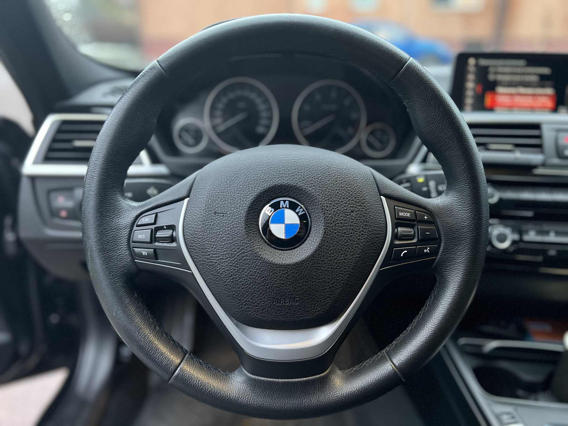 руль bmw f30