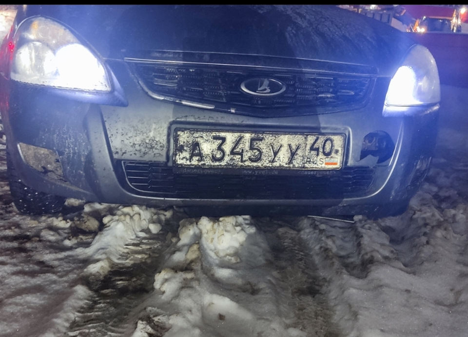 Замена бампера — Lada Приора универсал, 1,6 л, 2010 года | своими ...