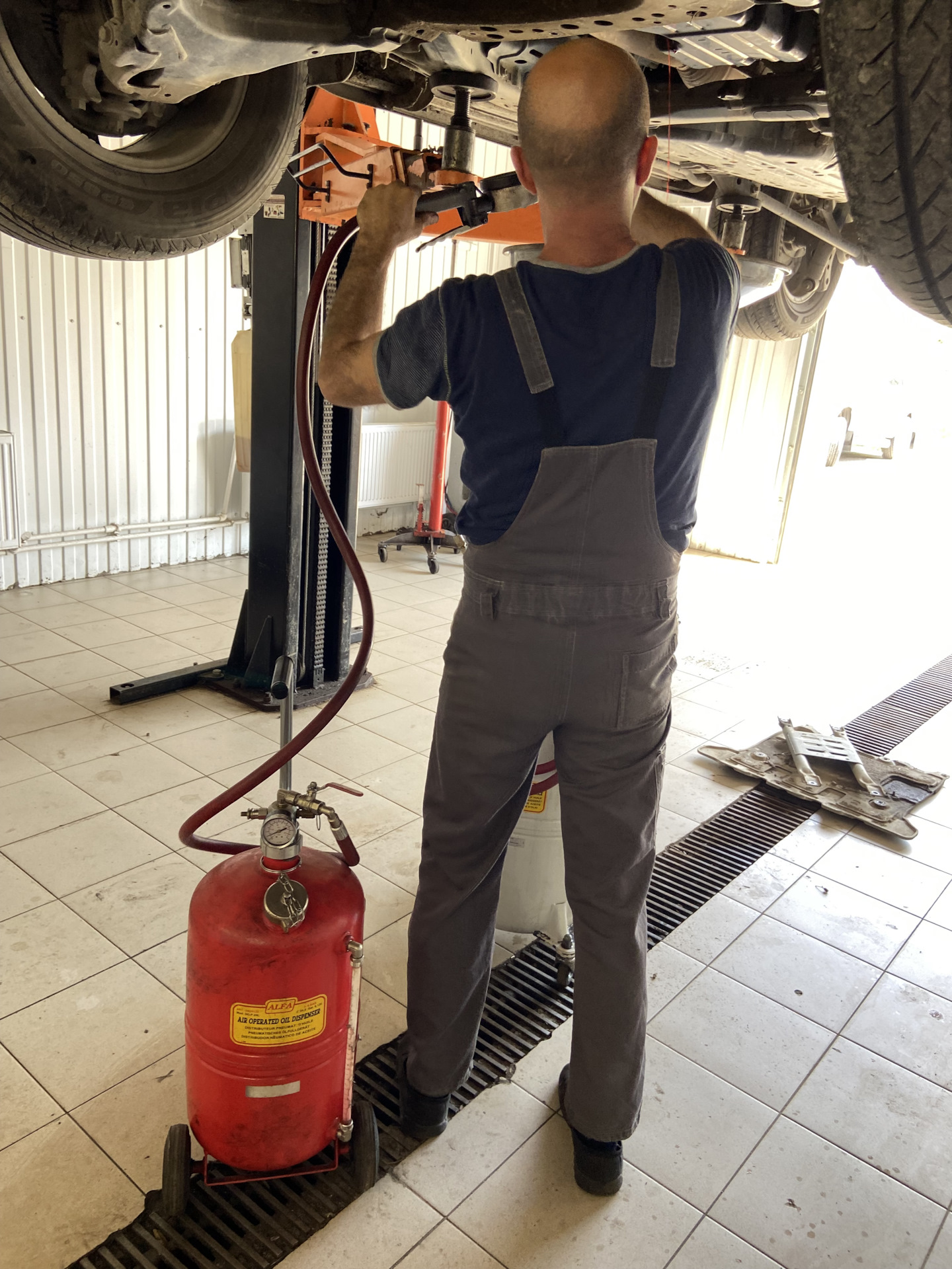 Частичная в АКПП, и замена тормозной жидкости. — Lexus LX (URJ200 ...