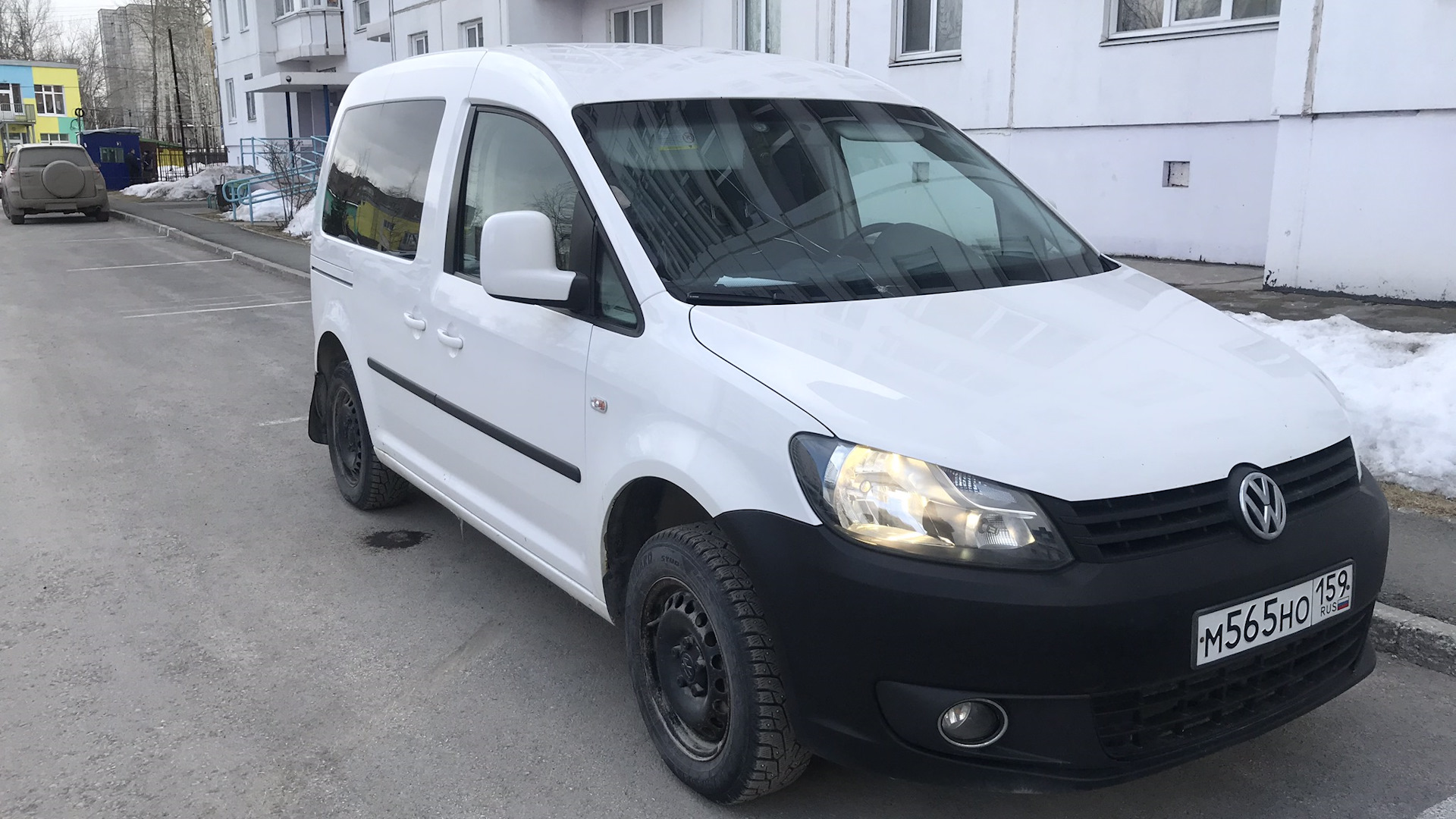 Volkswagen Caddy (3G) 1.2 бензиновый 2012 | 1.2 TSI (не едет) на DRIVE2