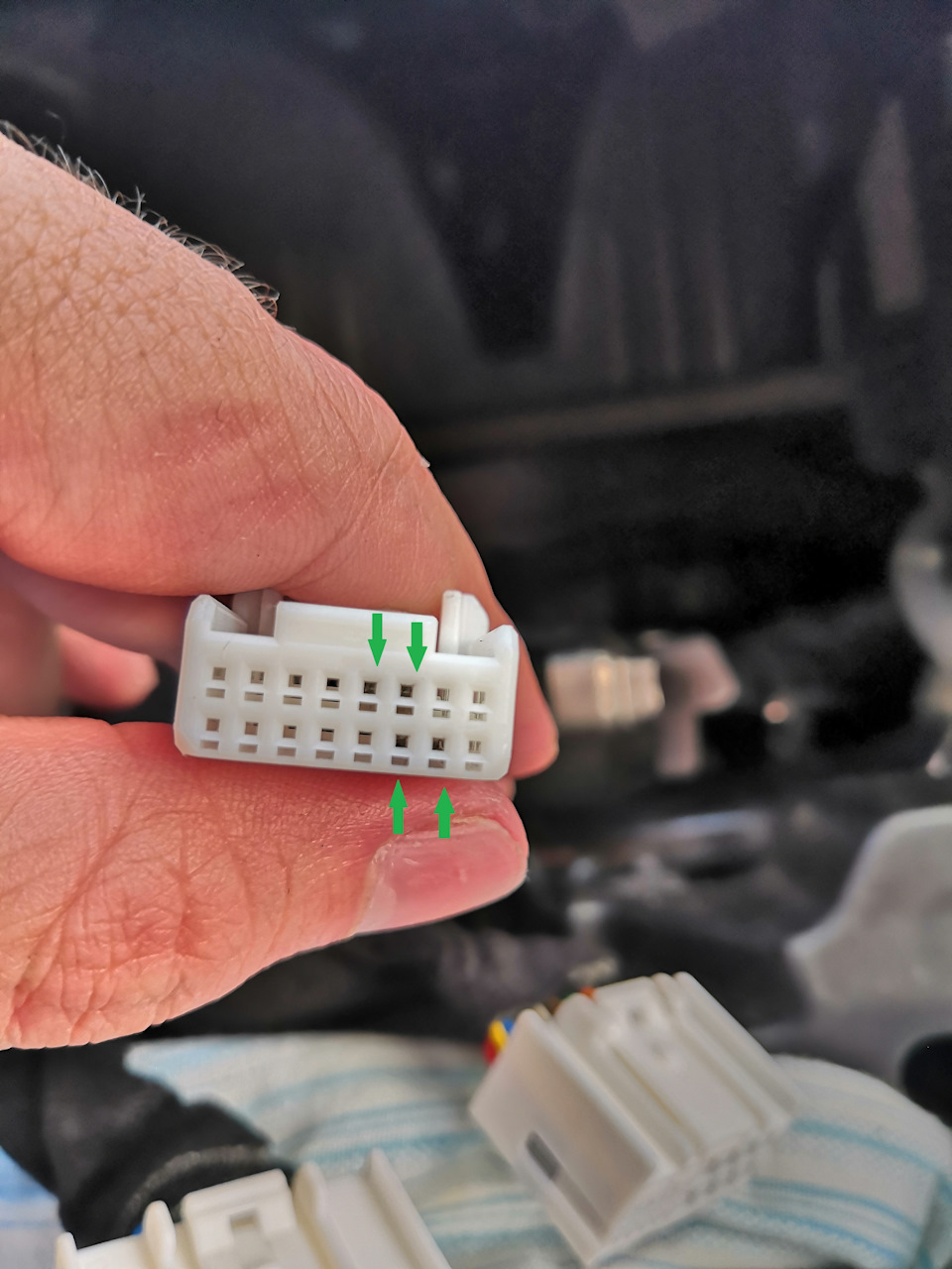 Потекла помпа — Lada Приора хэтчбек, 1,6 л, 2011 года | запчасти | DRIVE2