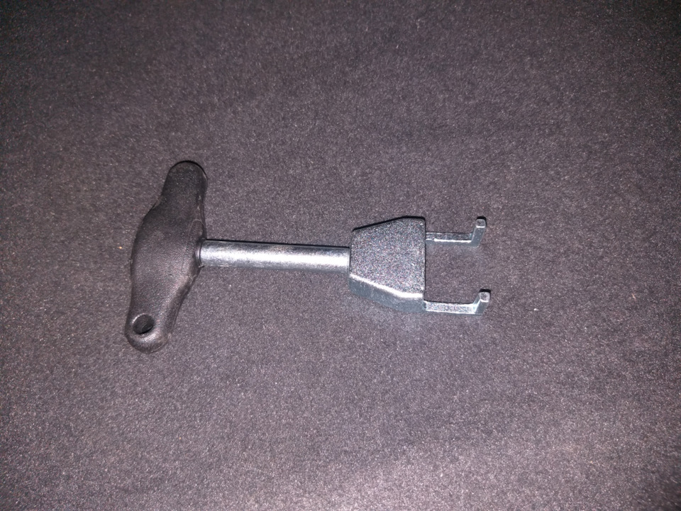 Сьемник катушек зажигания — Volkswagen Golf Mk6, 1,4 л, 2010 года ...