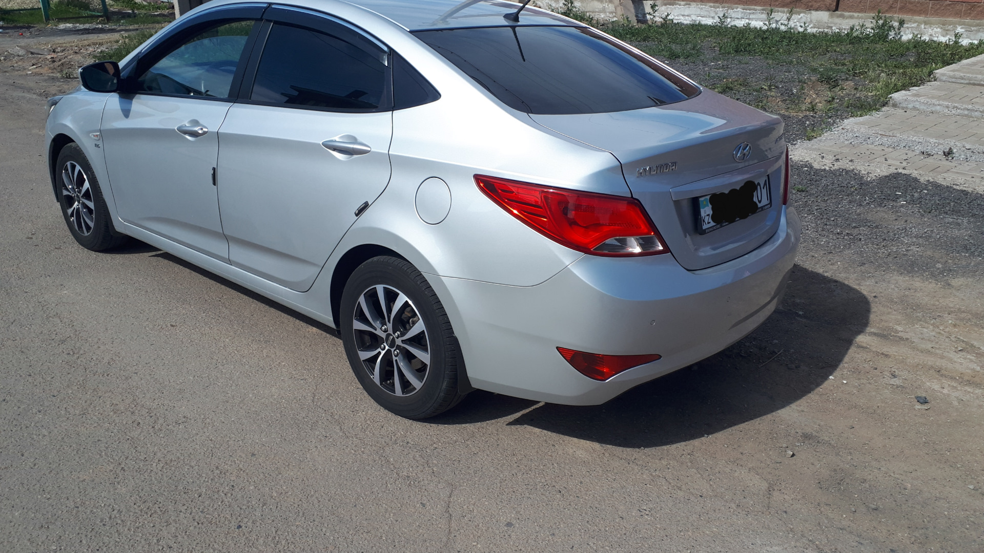 Hyundai Accent (4G) 1.6 бензиновый 2014 | рейсталинг 2014 Comfort на DRIVE2