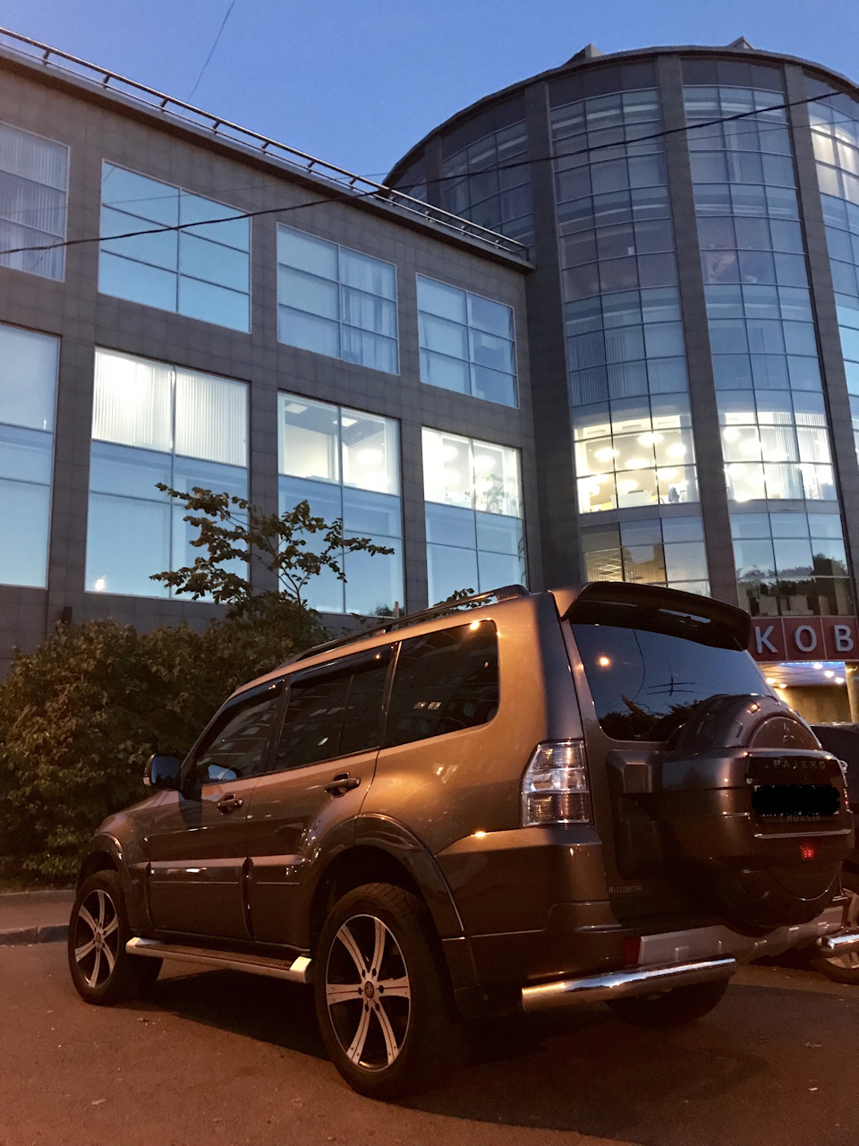 И тухнет блеск хрома — Mitsubishi Pajero (4G), 3 л, 2012 года | аксессуары  | DRIVE2