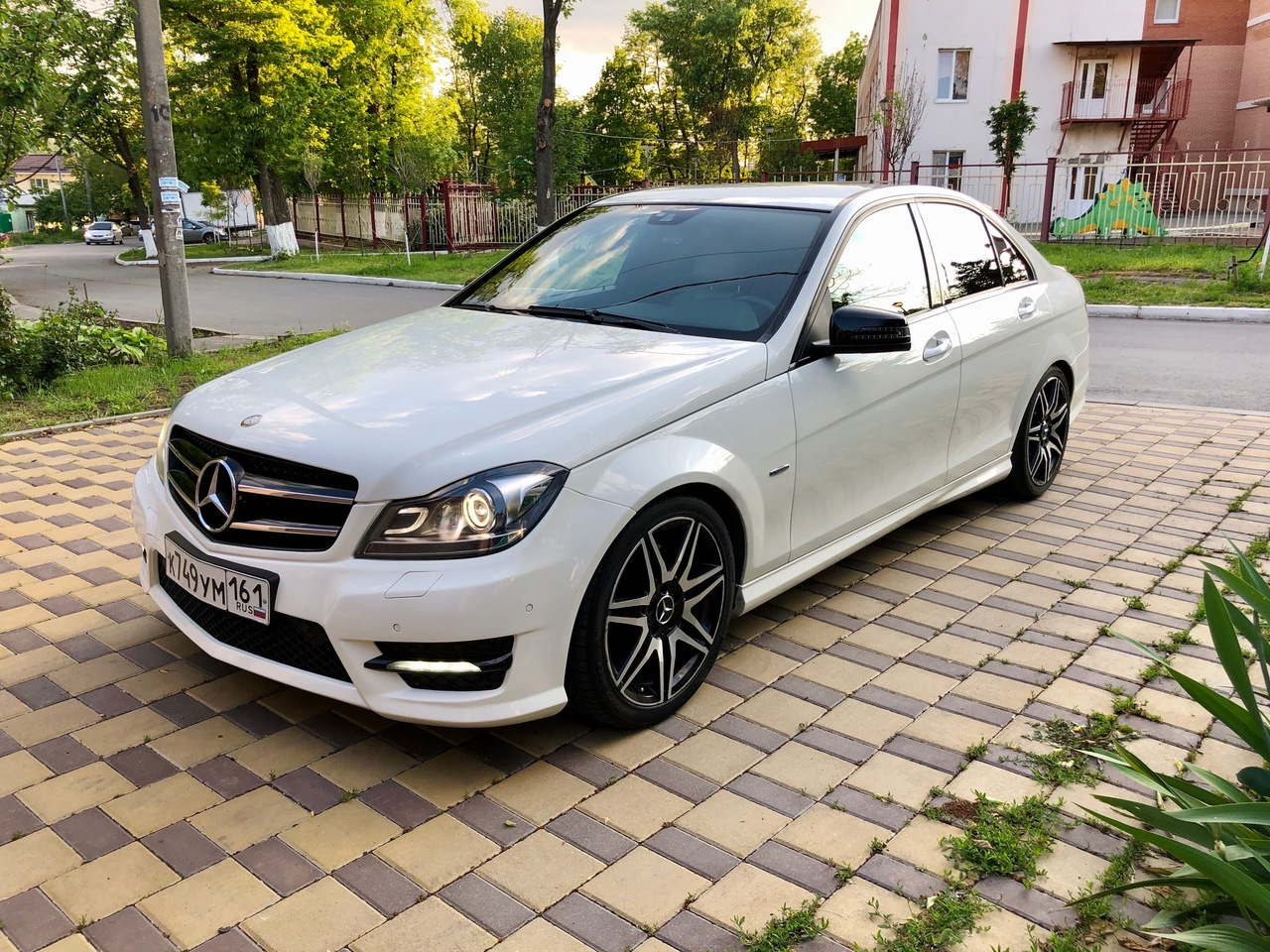 Мерседес 204. Мерседес w204 2011. Mercedes Benz w204 Рестайлинг. Mercedes-Benz c-класс III (w204). Mercedes c class w204 Рестайлинг.