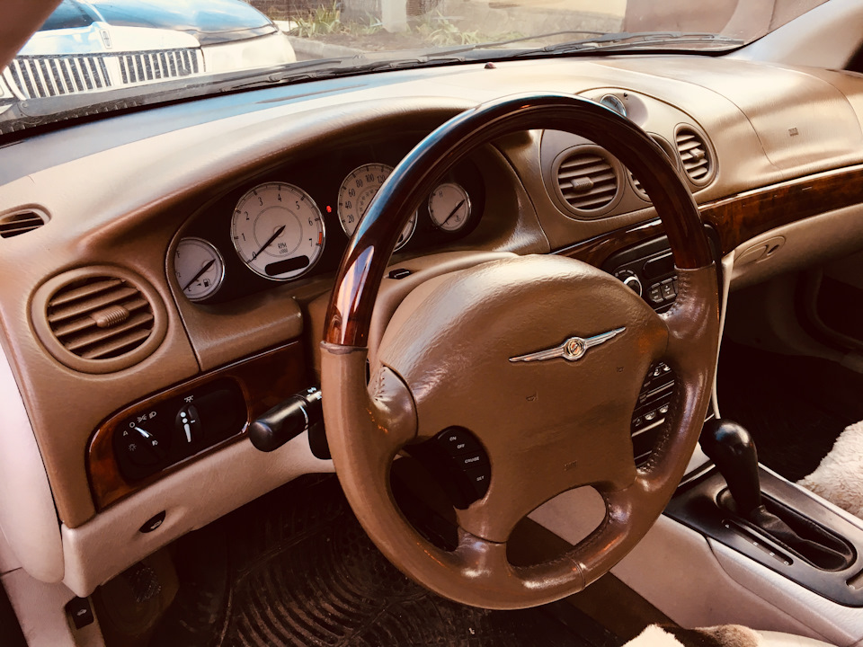 Аирбэг с птичкой — Chrysler 300M, 3,5 л, 2000 года | стайлинг | DRIVE2
