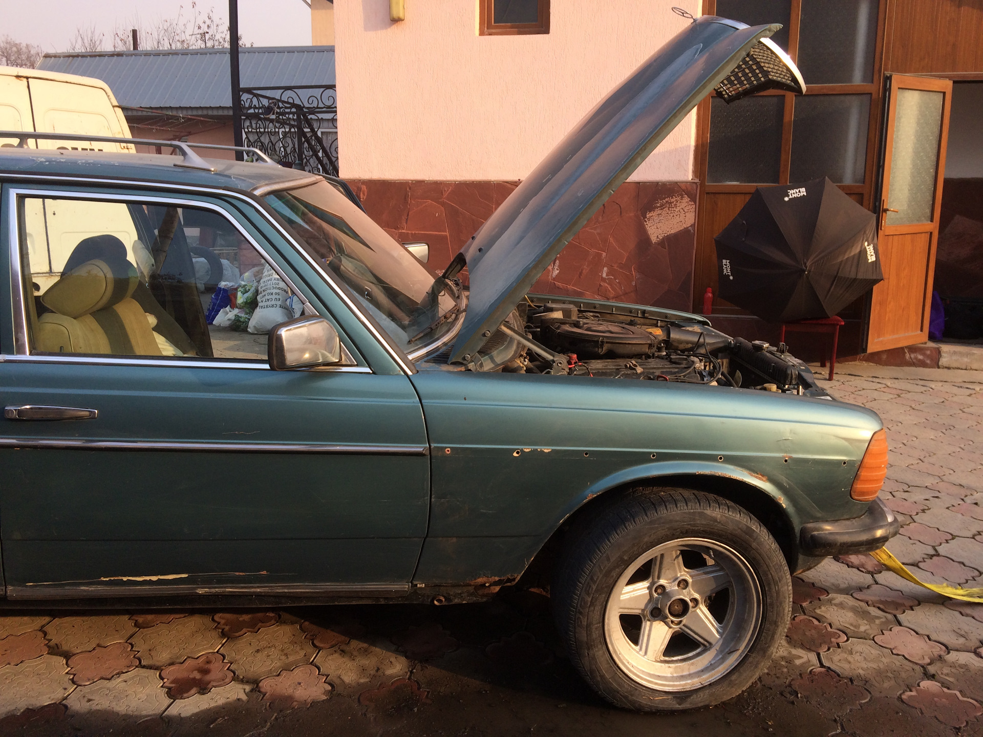 Запчасти 5: ремкомплект и поворотник — Mercedes-Benz W123, 2,8 л, 1985 ...