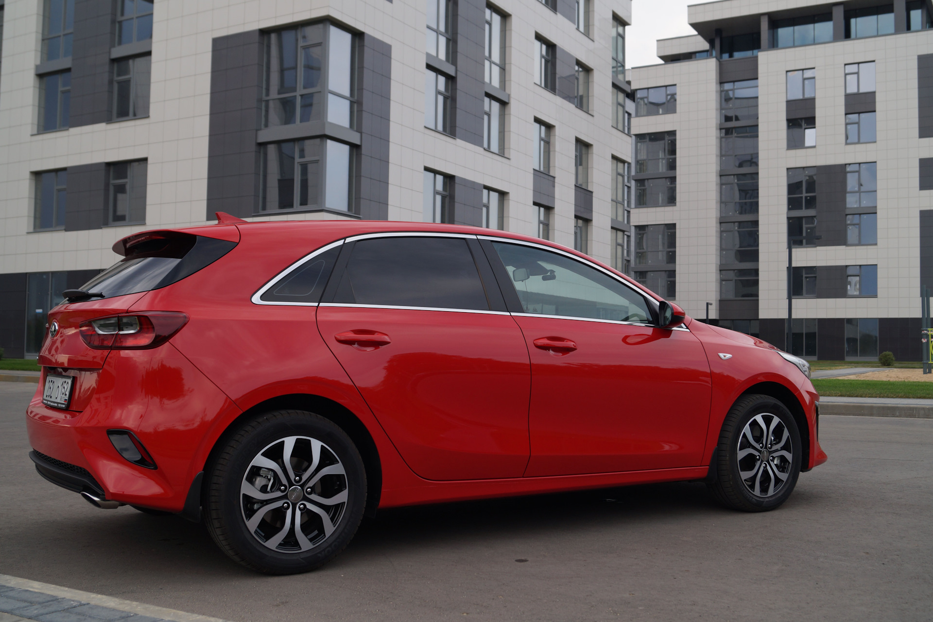 Red track. дорожка на стадионе. Round track texture. Red track. легкоатлетическая дорожка 200 метров.