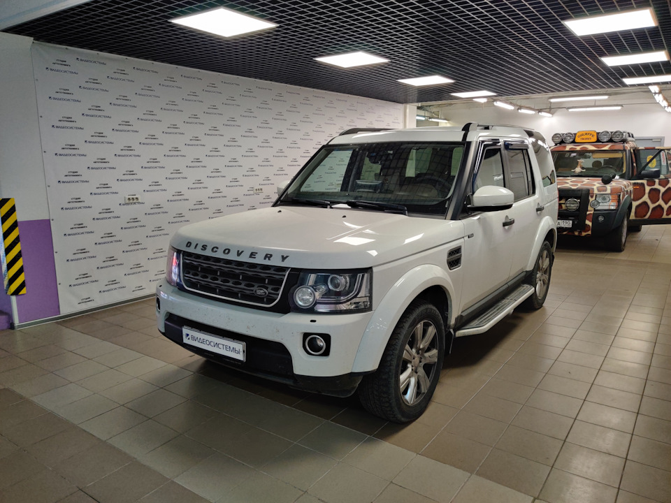 Ленд ровер клуб. Монитор 10,25 Дискавери 4. Интерактивный 3д Discovery 4. Land Rover Discovery 4 Рестайлинг тюнинг мультимедиа.