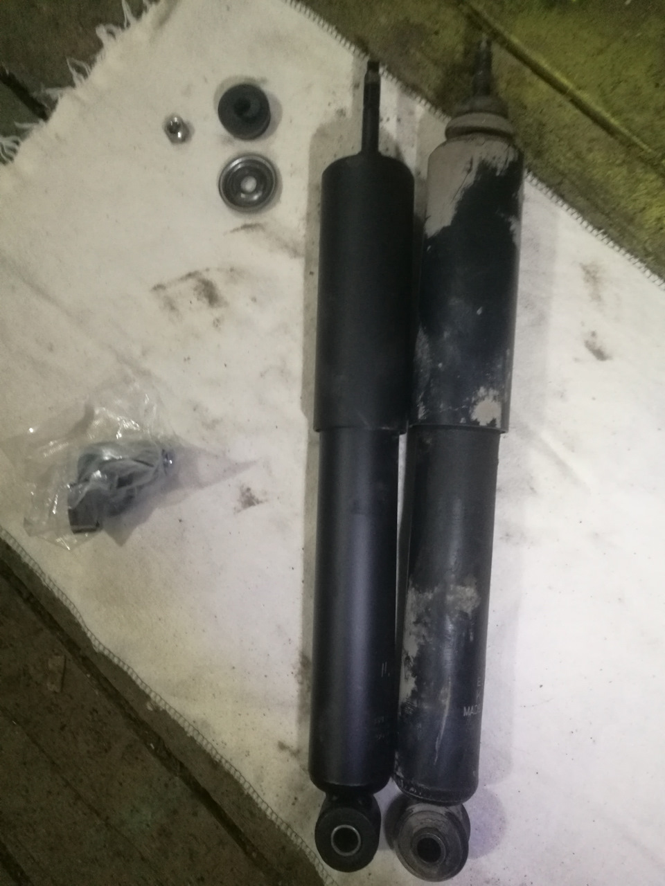 замена передних амортизаторов — Great Wall Hover, 2 л, 2011 года ...