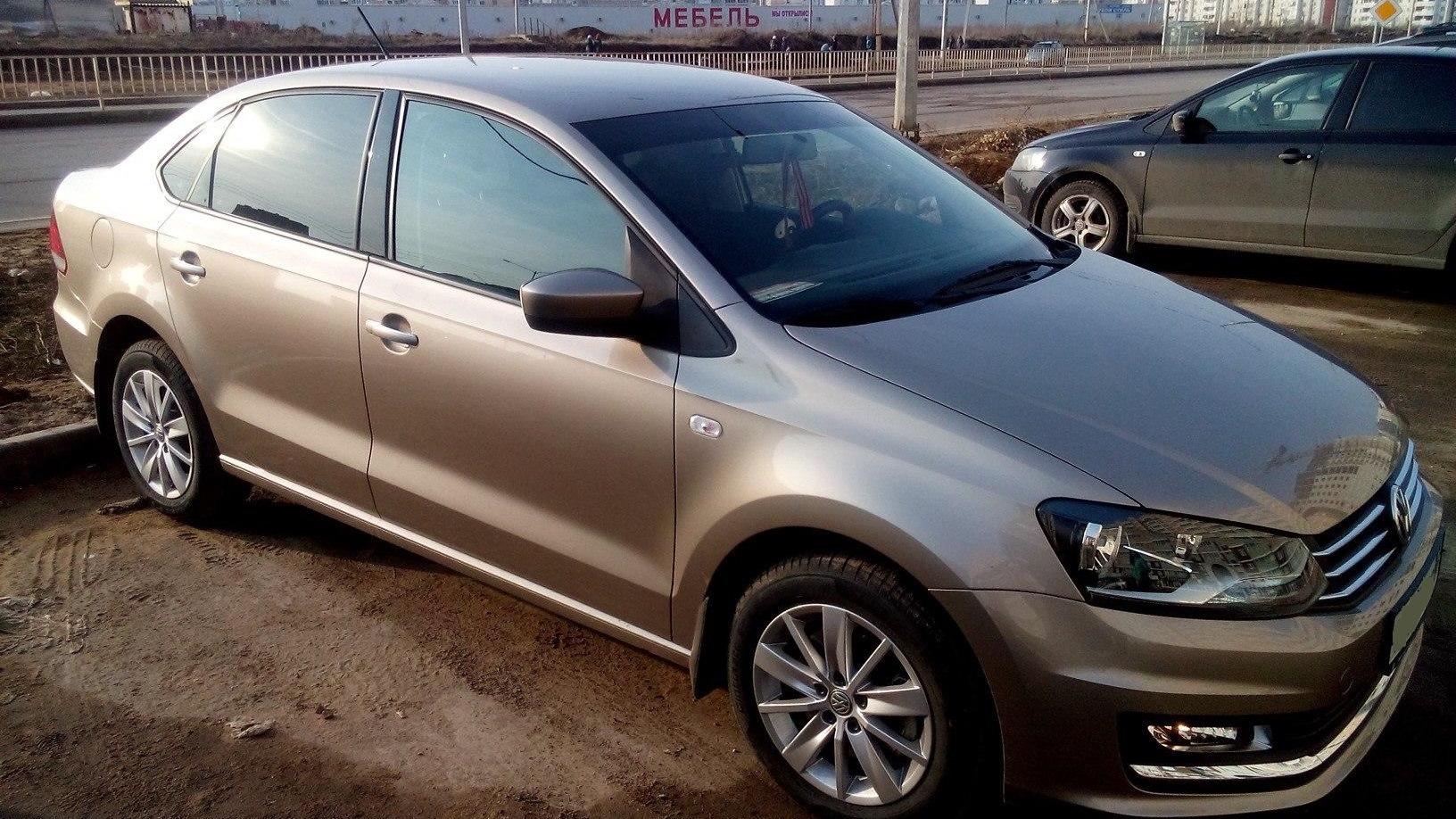 Volkswagen Polo 1.4 sedan