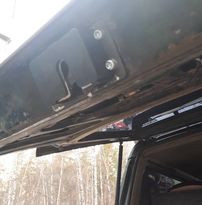 делика кирпич замок задней двери. gaAAAgJDmuA 960. делика кирпич замок задней двери фото. делика кирпич замок задней двери-gaAAAgJDmuA 960. картинка делика кирпич замок задней двери. картинка gaAAAgJDmuA 960. Так как дверь у меня полностью захлопывалась раза с 10го, и подозрение пало на замок, у которого (как мне показалось) была приличная выработка, то решил я, этот самый замок поменять. На замену был прикуплен точно такой же замок, но от Хюндай Старекс, ибо цена его раза в 4 ниже.
