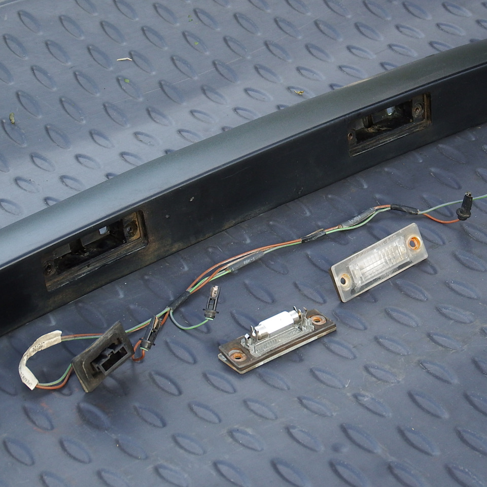 gaAAAgPOeuA 960 замена подсветки номера фольксваген кадди