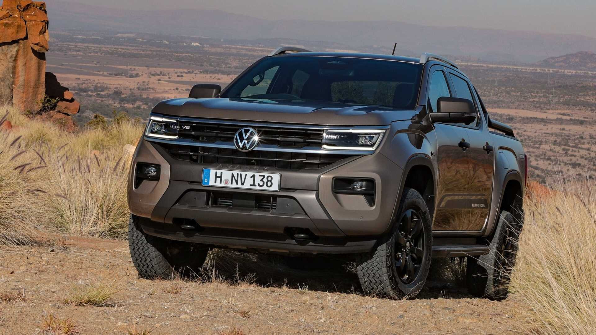 VW Amarok 2020 сзади