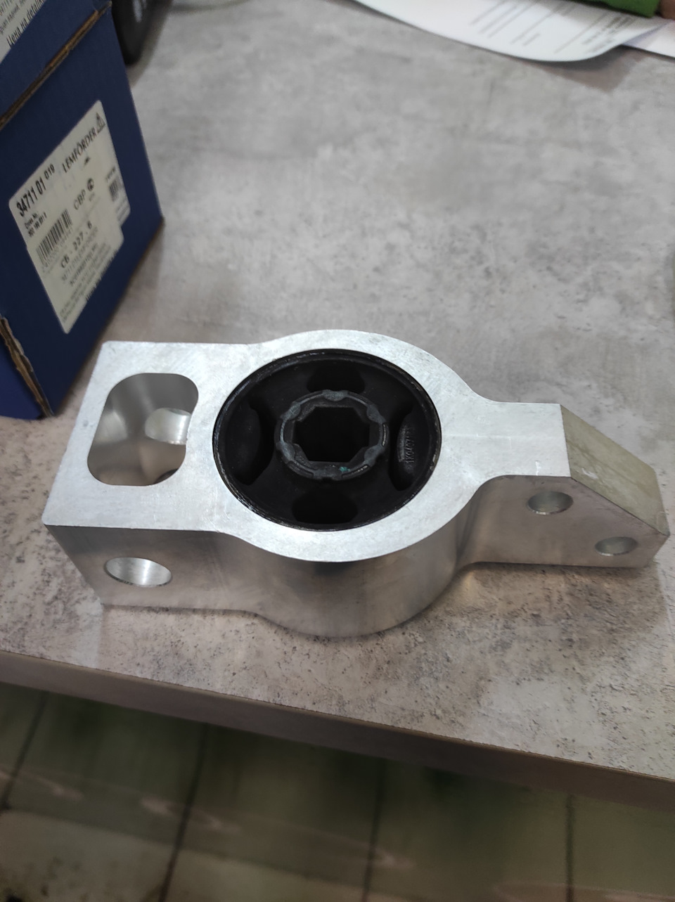 Фото в бортжурнале Volkswagen Passat Variant (B6). Запчасти на фото: 3471101