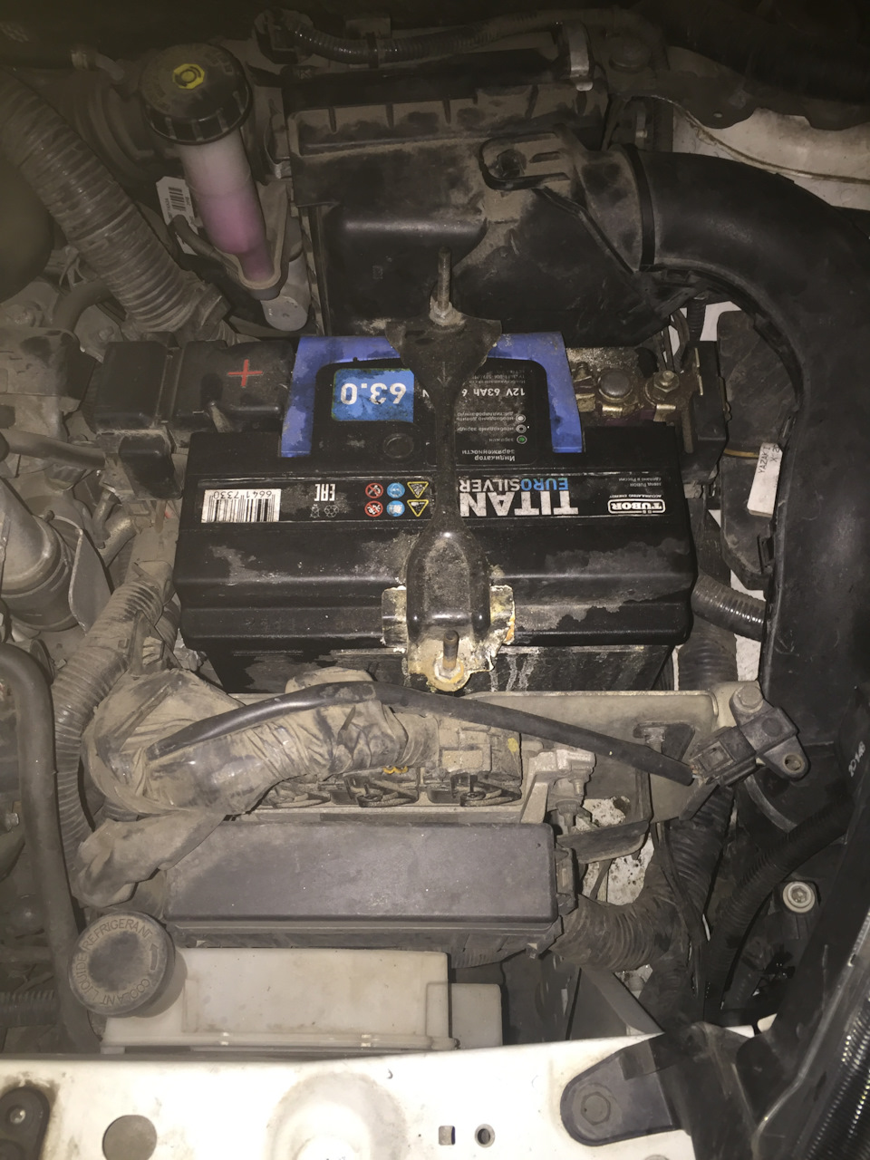 D2.25 Кипит АКБ — Nissan Juke (1G), 1,6 л, 2013 года | поломка | DRIVE2