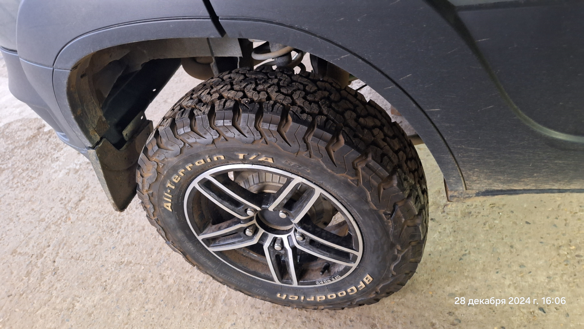 Bfgoodrich 215/70R16 на Шниву! — Chevrolet Niva GLX, 1,8 л, 2006 года ...
