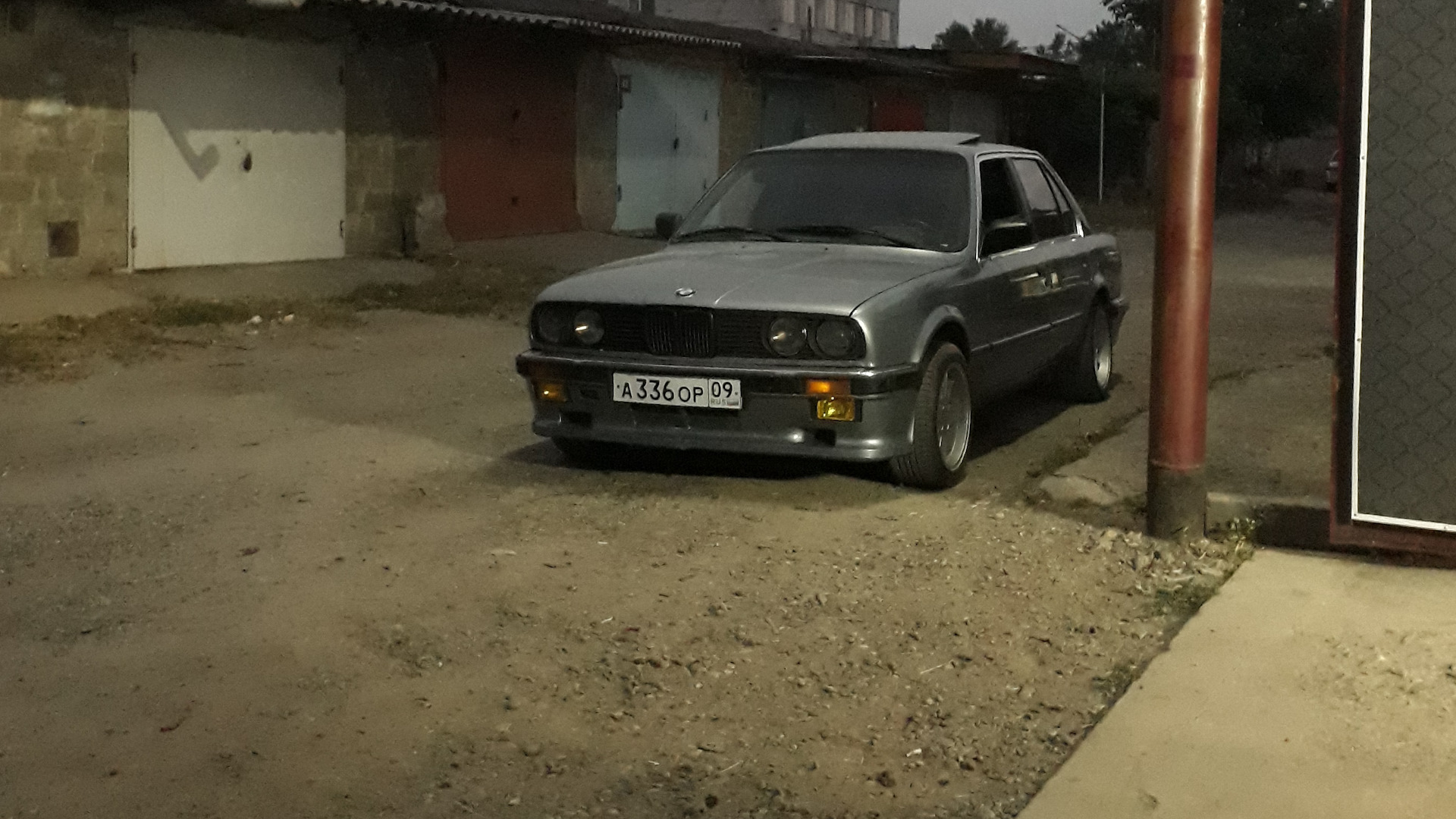 BMW 3 series (E30) 2.3 бензиновый 1985 | 323 на DRIVE2