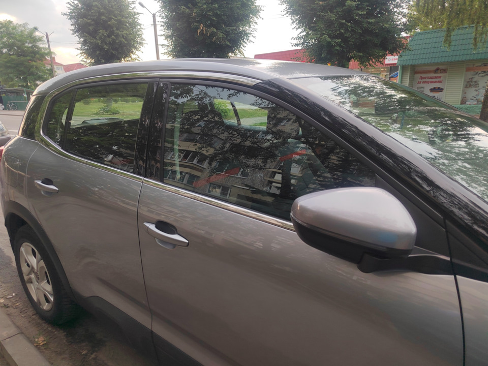 Установка ветровиков и чехлов на сиденья. — Citroen C5 Aircross, 1,5 л ...