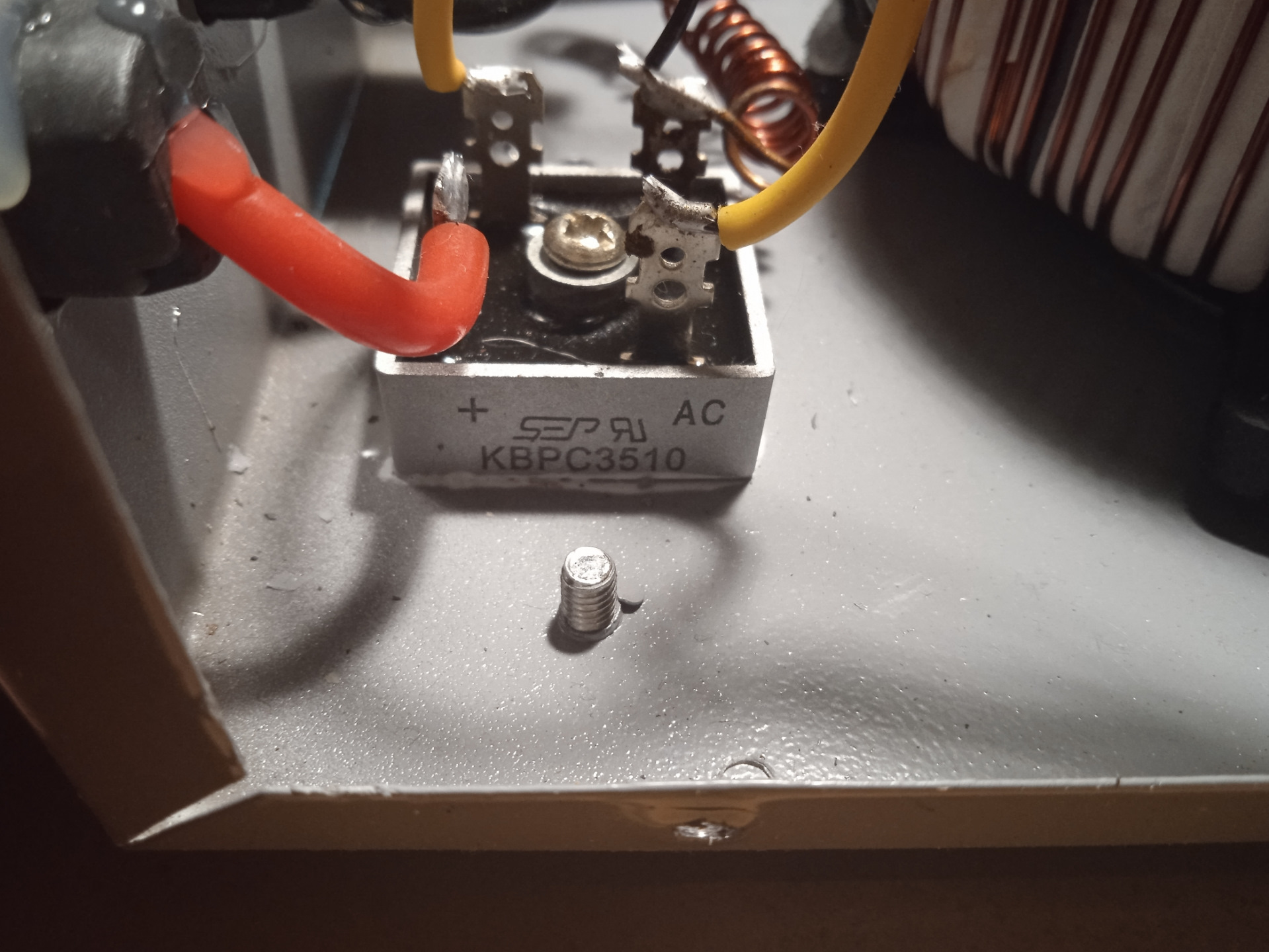 Зарядное устройство Maxinter PLUS-8 АТ, выключается при зарядке, ремонт ...