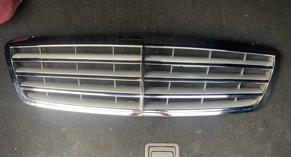 Новая оригинальная решетка w203 — Mercedes-Benz C-Class (W203), 2 л ...