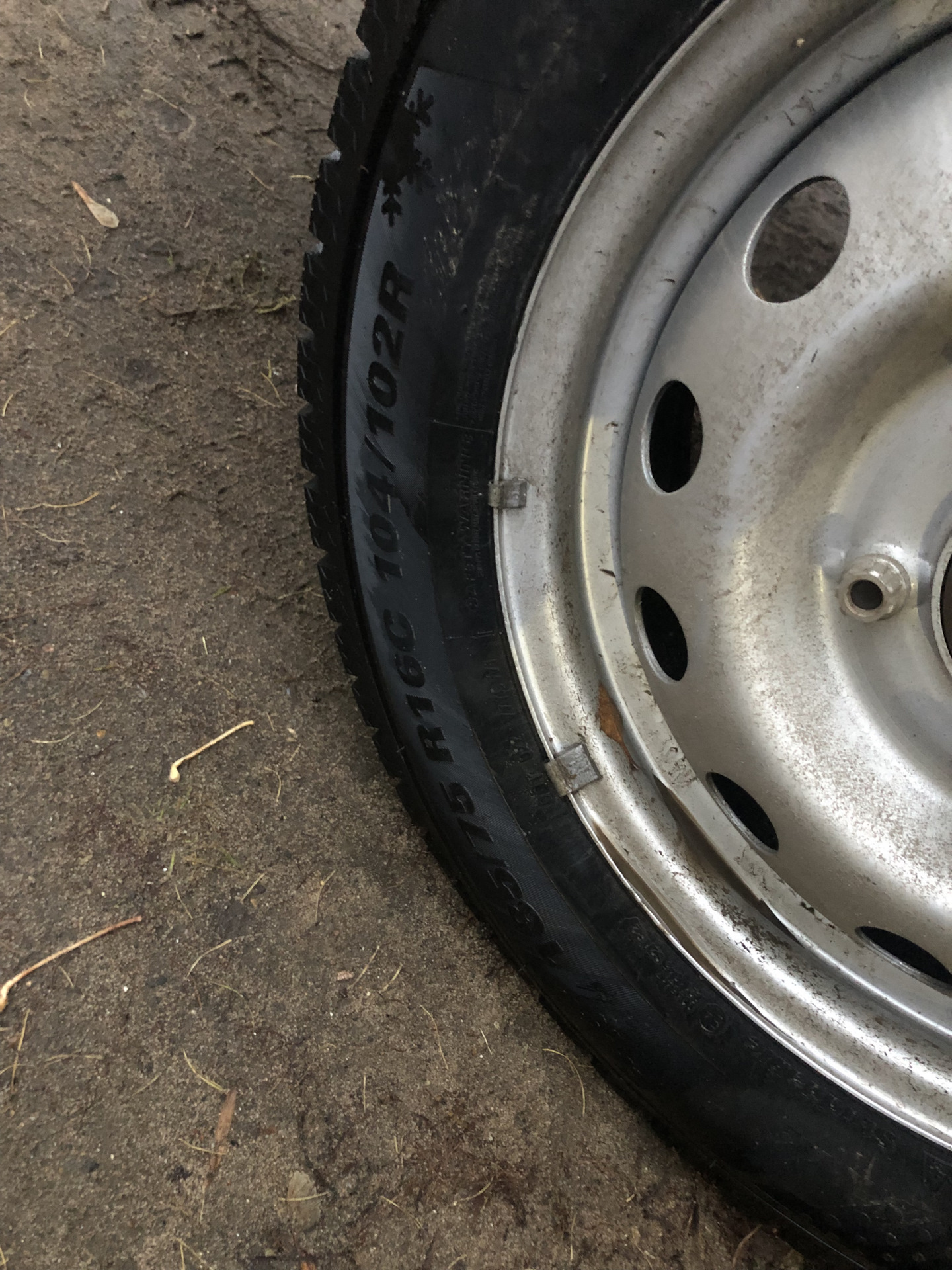 Новая зима 185/75 r16 — Lada 4x4 3D, 1,7 л, 2011 года | колёсные диски ...