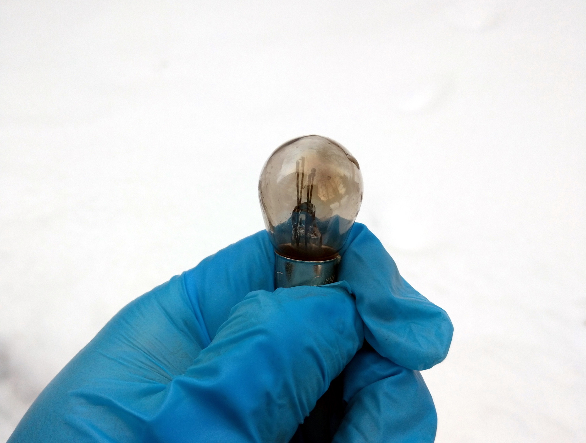 Меняем лампу стоп-сигнала – быстрый метод! — Hyundai Elantra (6G), 1,6 ...