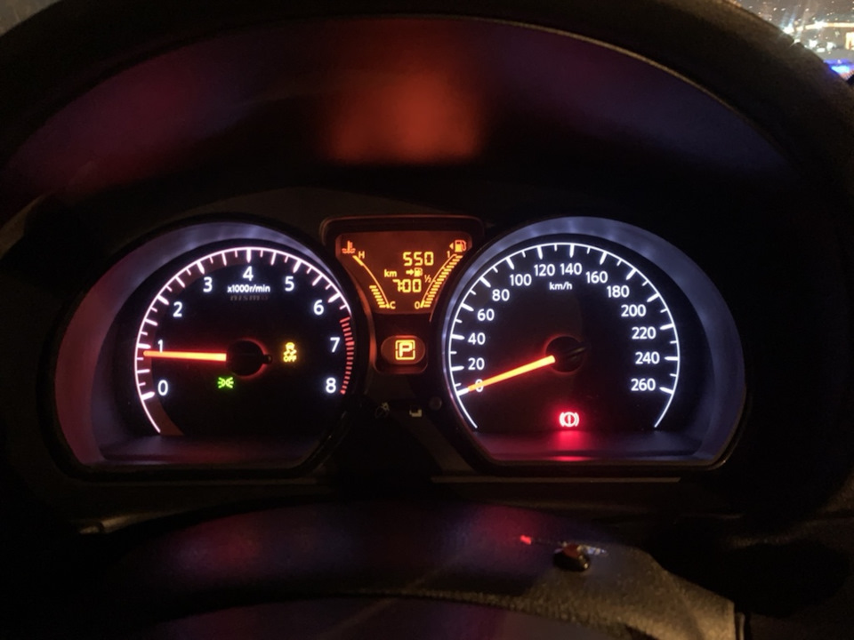 Приборная панель ниссан марч. Nissan Note e12 приборная панель.