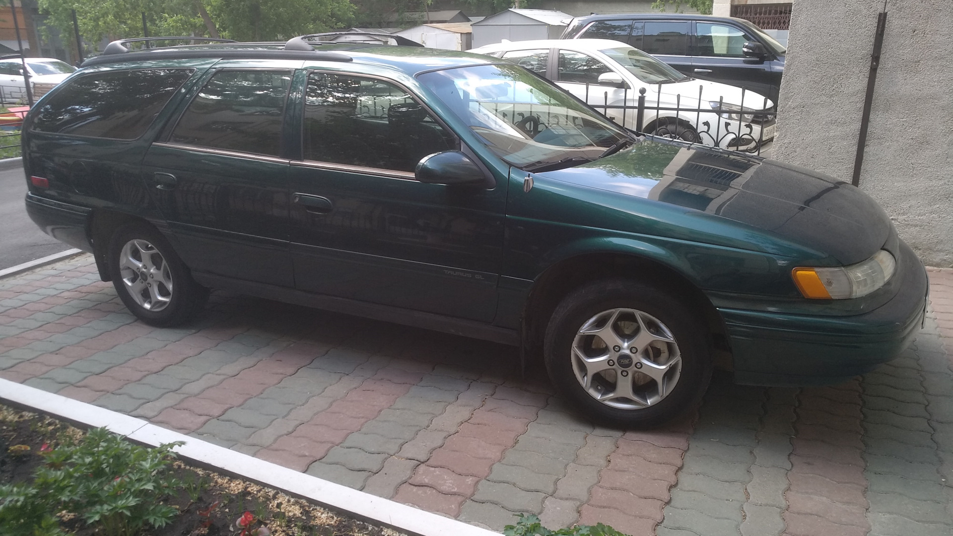 Ford Taurus (2G) 3.0 бензиновый 1995 | на DRIVE2